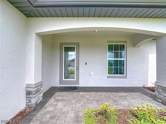 5th image of 4101 NE 15th Ave