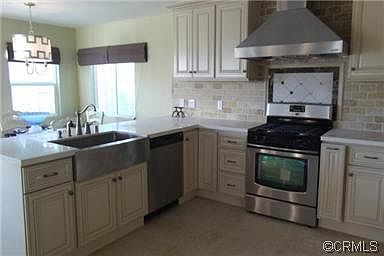 1st image of 829 Avenue B