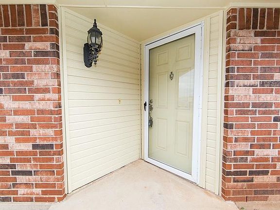 3rd image of 3509 Liberty Dr