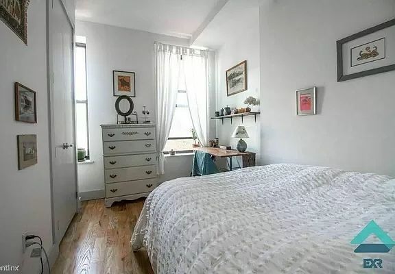 3rd image of 1323 Bedford Ave