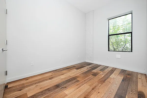 Rented by The KCI Group | media 4