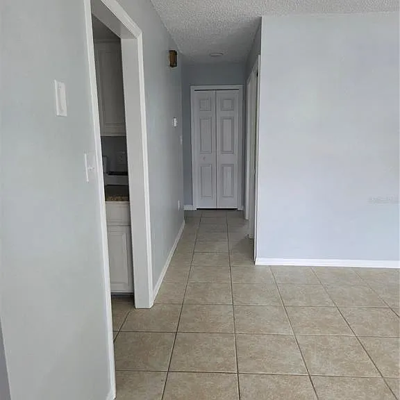 743 E Alfred St — Photo 13