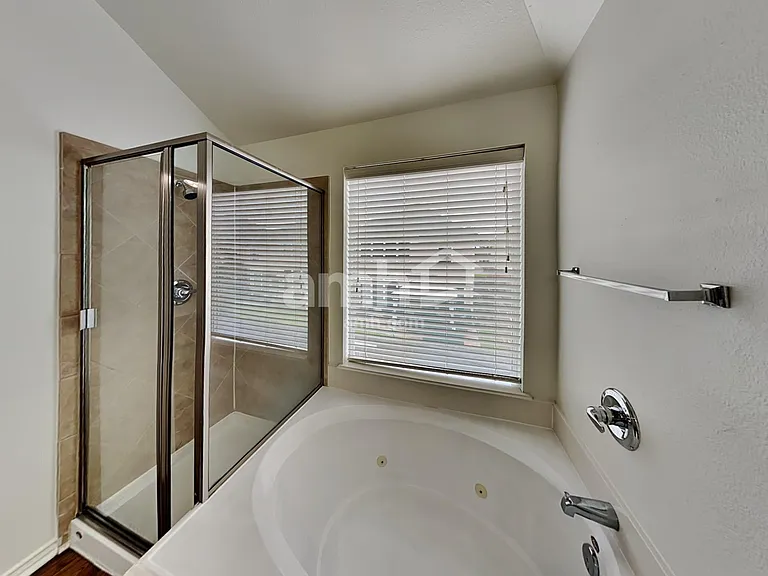 15818 Shoreline Terrace Dr — Photo 15