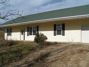 1st image of 715 W Cedar Tree Ln