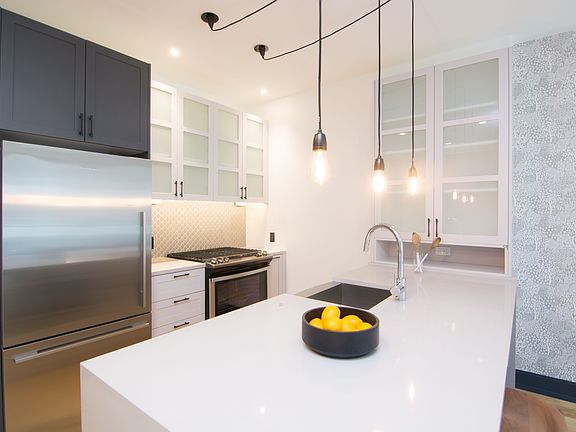 2nd image of 10 Montieth St APT 629
