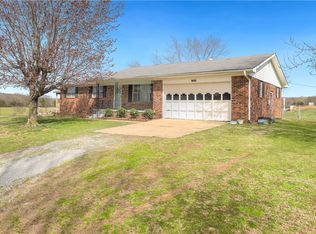 17418 & 17404 Hale Mountain Rd, Canehill, AR 72717