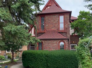 4126 N Ardmore Ave, Shorewood, WI 53211