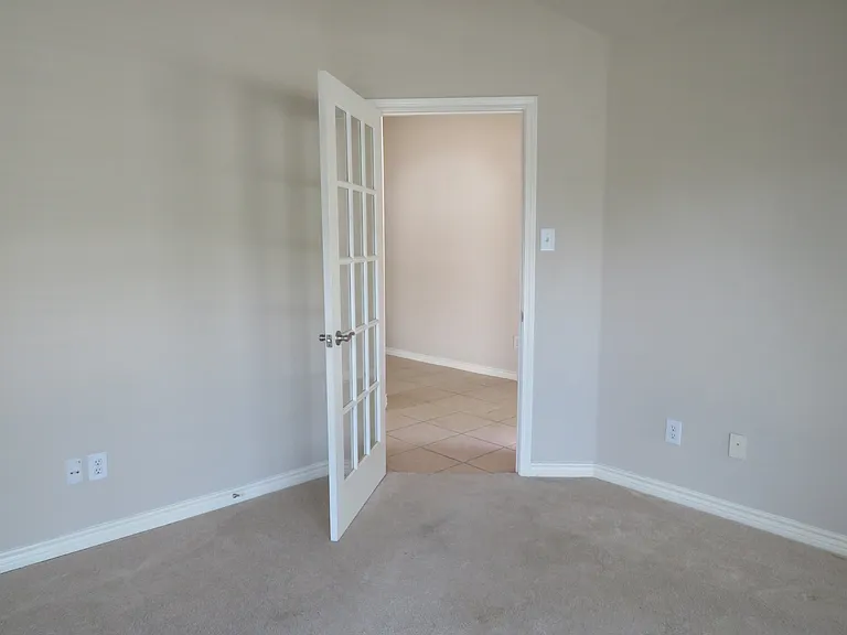11828 Vienna Apple Rd — Photo 5