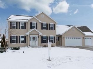 3439 Nelson Rd, Oshkosh, WI 54904