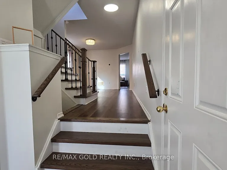 50 Hollingsworth Cir — Photo 3
