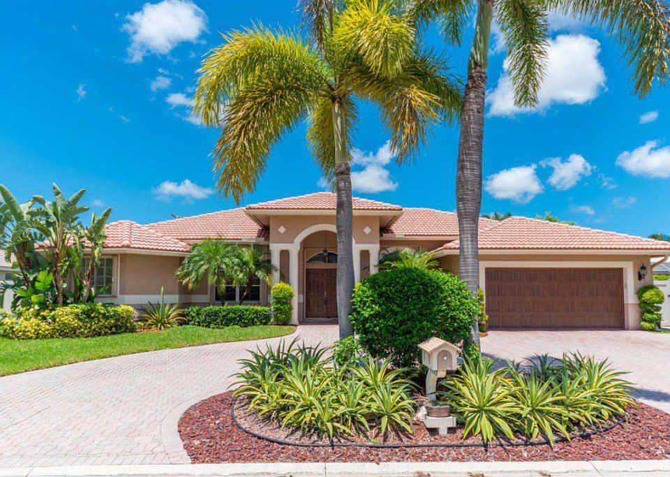 1st image of 4789 Cypress Dr S