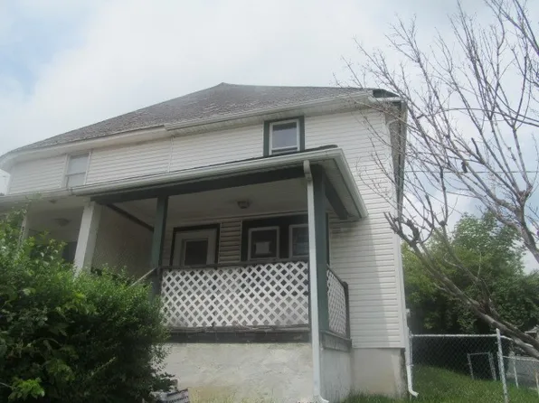 3700 W 9th St, Trainer, PA 19061