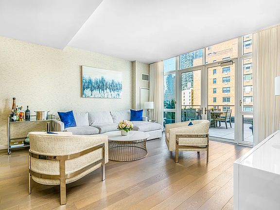 4th image of 305 E 51st St #8C