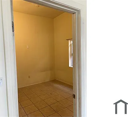 1 bed, 400 sqft, $2,098 — Photo 2