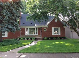 3720 Hillside Dr, Royal Oak, MI 48073