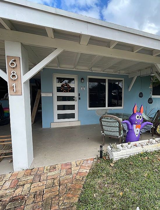 1st image of 681 NE 8th Ct