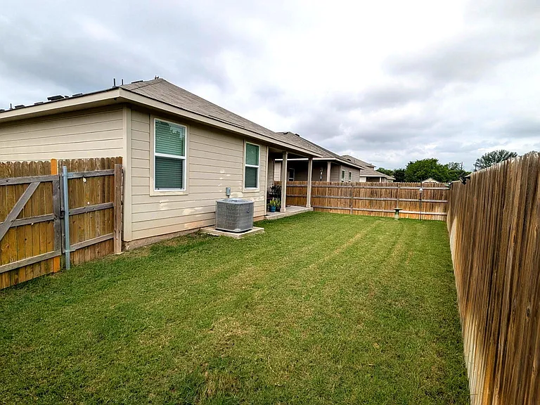 15002 Kent Justin Dr — Photo 23