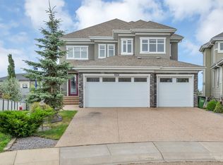 9054 24th Ave SW, Edmonton, AB T6X2C4