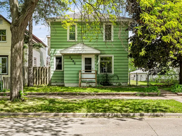 1430 Kane St, La Crosse, WI 54603