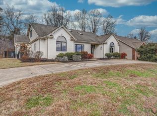 1018 Laurelwood Dr, Kingsport, TN 37660