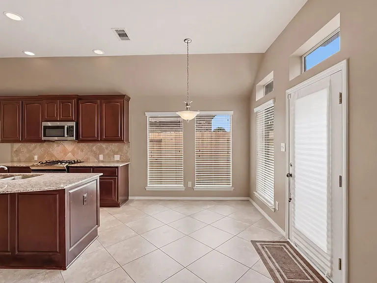 2935 Fair Chase Dr — Photo 12