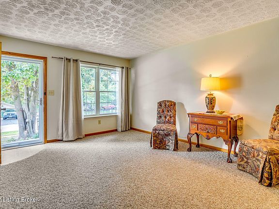 2nd image of 12435 Somerset Dr