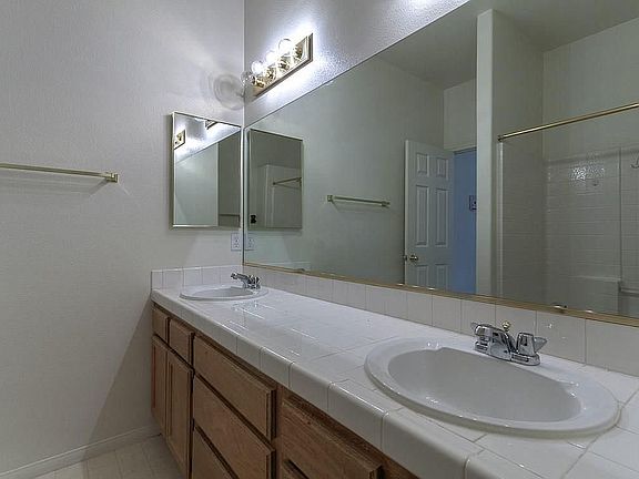 4th image of 8052 Rock Port Cir