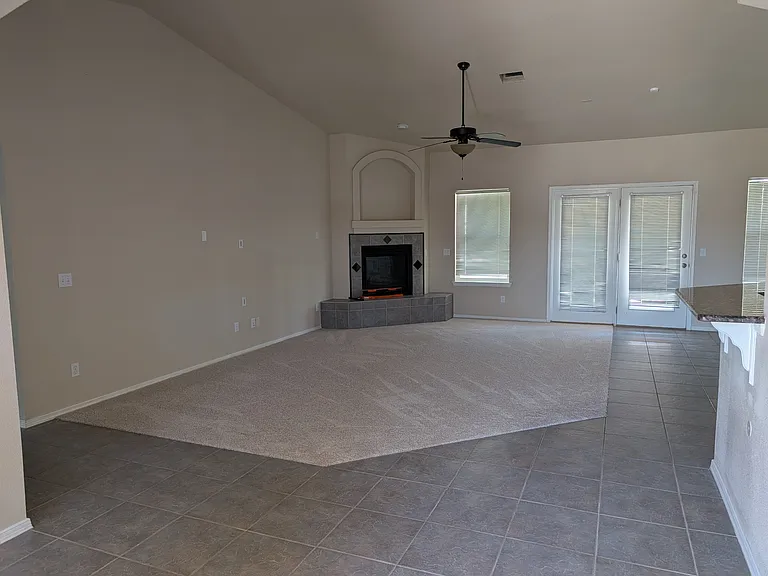5803 London Dr — Photo 2