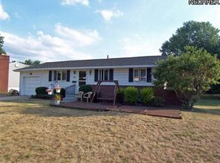 217 Sheraton Dr NW, North Canton, OH 44720