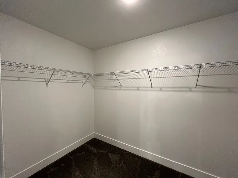 15675 NE Clackamas Ct — Photo 16