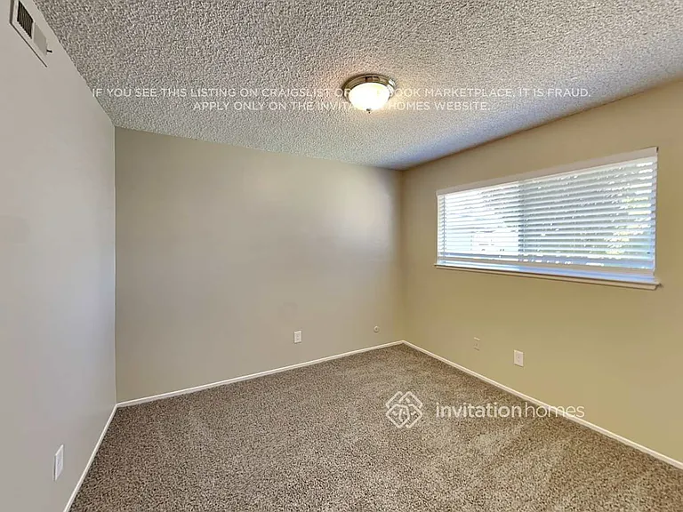 2453 Aramon Dr — Photo 10