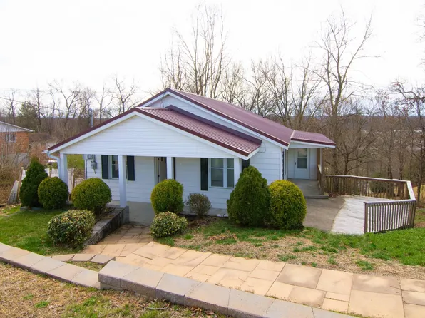 204 Fitzpatrick Rd, Beckley, WV 25801