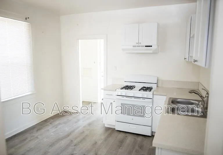 859 California Blvd #A — Photo 7