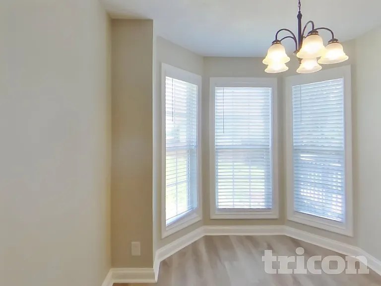 3749 Nadia Dr — Photo 4