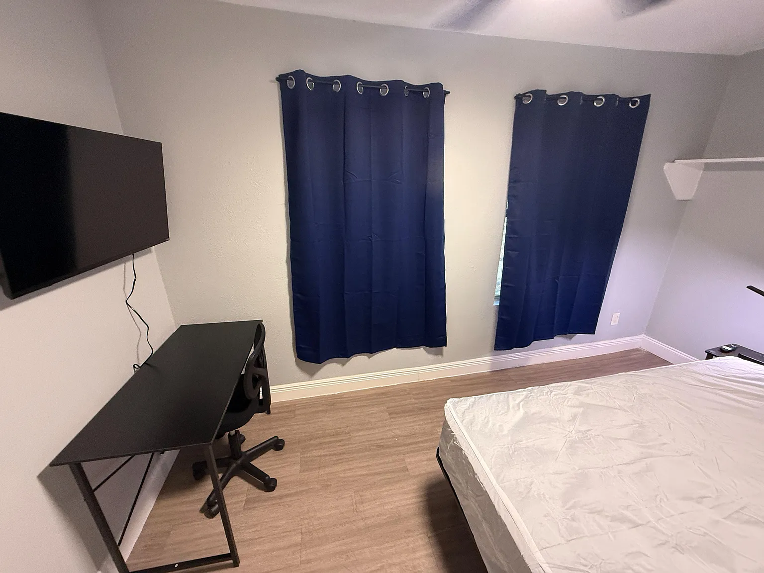 4 bed, 4.0 bath, 1975 sqft, $776 — Photo 4