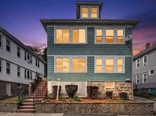 18 Franconia St, Dorchester, MA 02122