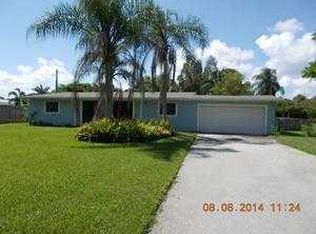 883 NW Spruce Ridge Dr, Stuart, FL 34994
