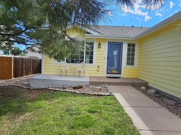 832 Pitkin Way, Castle Rock, CO 80104