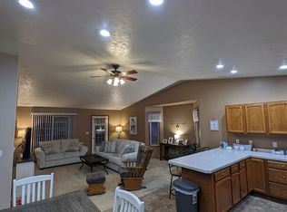 3215 4th St SW APT 7, Minot, ND 58701