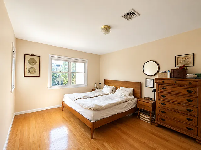 110 Eagle St #2 — Photo 5
