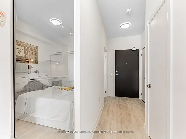 7 Golden Lion Hts #N437 — Photo 4