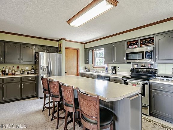 4th image of 408 Audubon Dr