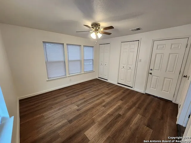 747 Bailey Ave — Photo 7