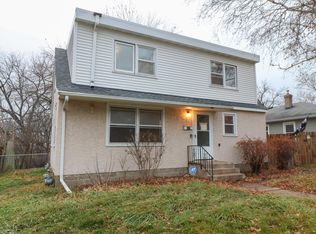 271 Hazelwood St, Saint Paul, MN 55106