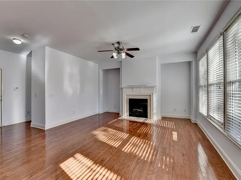 2104 Nelms Pointe Lndg — Photo 15