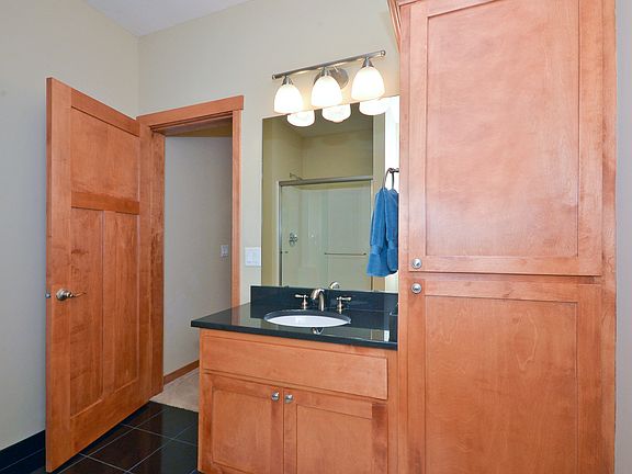 3rd image of 9031 Whispering Oaks Trl