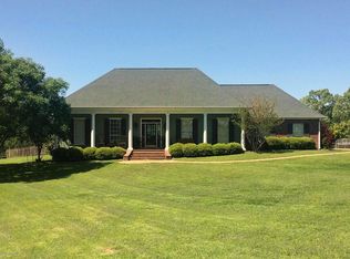 12136 Hand Rd, Collinsville, MS 39325
