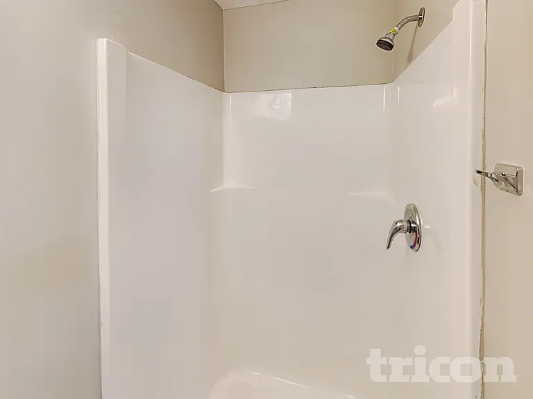 66 Justin Dr — Photo 14