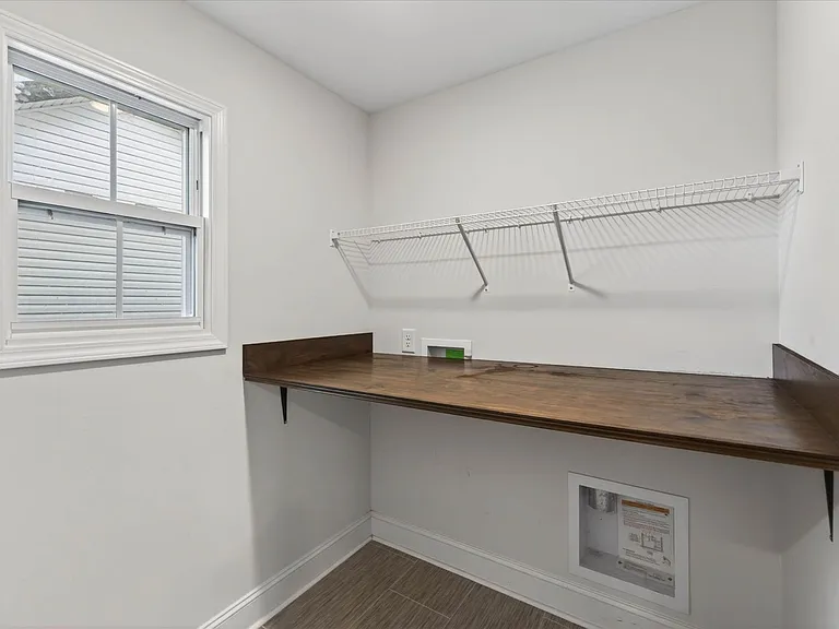 1437 Citadel Dr — Photo 36
