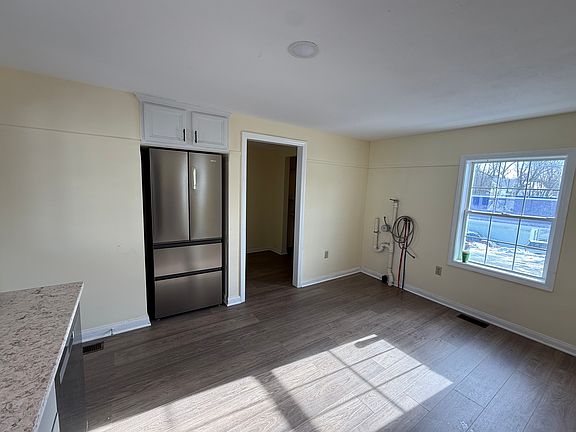3rd image of 35 N Main St #1